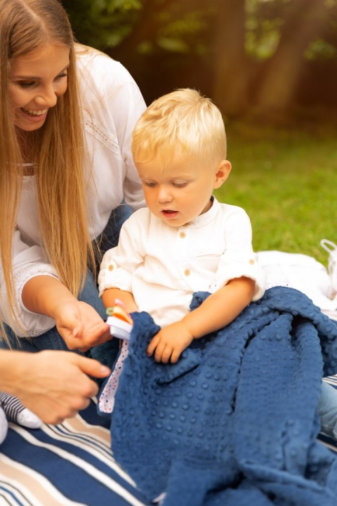 Lekki kocyk Minky 75x100cm Sensillo - SZARY JEŻYKI