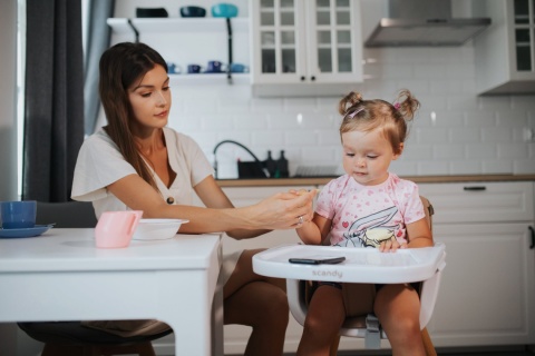 SCANDY 4Baby krzesełko do karmienia - BLACK