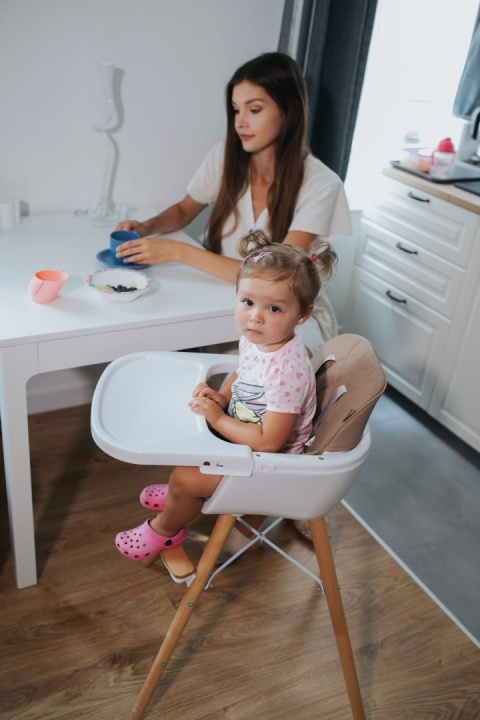 SCANDY 4Baby krzesełko do karmienia - BLACK