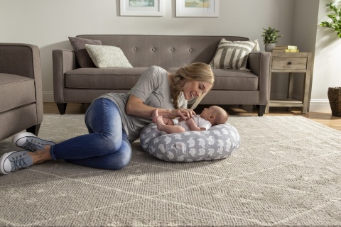 HUG & NEST Boppy Chicco siedzisko poduszka gniazdo do 2 lat - ELEPHANTS