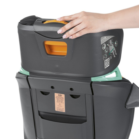 FOLD&GO I-SIZE Chicco 100-150cm 3lata+ fotelik samochodowy - BLACK