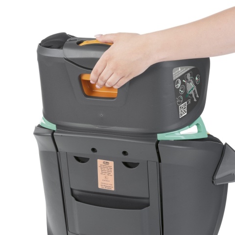 FOLD&GO I-SIZE Chicco 100-150cm 3lata+ fotelik samochodowy - BLACK