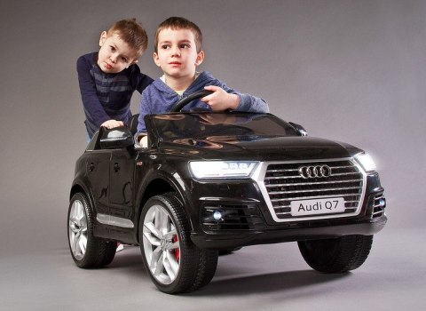 POJAZD NA AKUMULATOR AUDI Q7 WHITE TOYZ