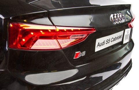 POJAZD NA AKUMULATOR AUDI S5 BLACK TOYZ