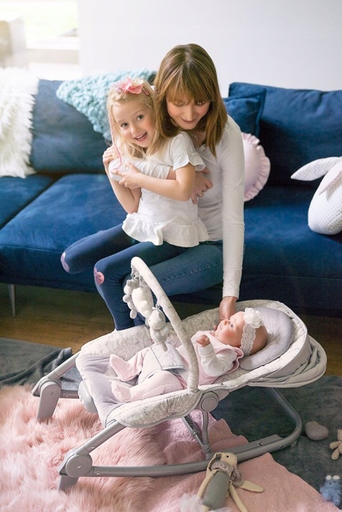 MoMi EBES Leżaczek bujaczek z wibracjami i dźwiękami - Szary ptaszki