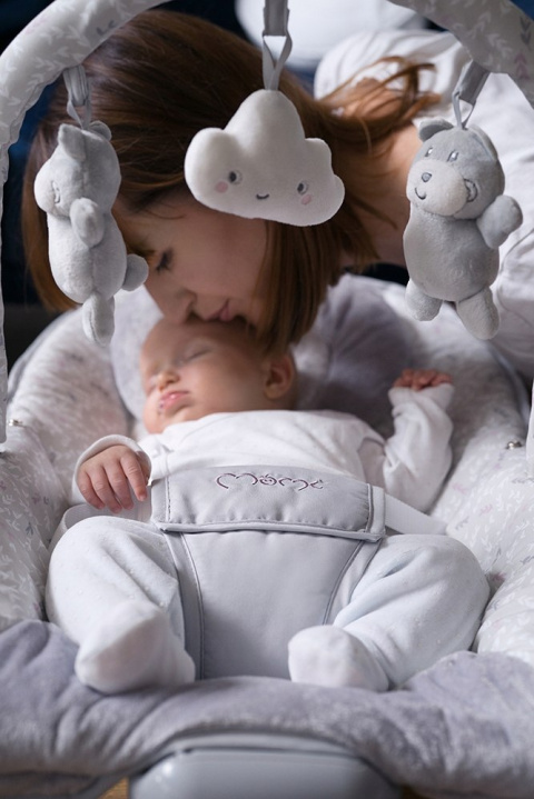 MoMi EBES Leżaczek bujaczek z wibracjami i dźwiękami - Szary serca