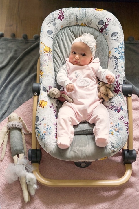 MoMi LUMIWOOD Leżaczek bujaczek z wibracjami i muzyką - Gray