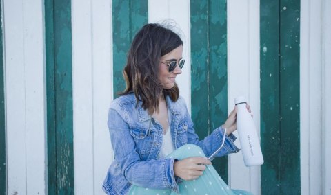 Cool Bottles Butelka termiczna 500 ml Double cool Mono White