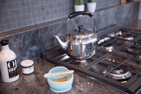 B-Silikonowa miska z przyssawką i łyżeczką pink