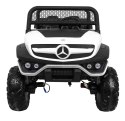 Pojazd Mercedes BENZ UNIMOG Biały