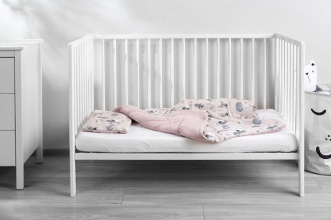 Sensillo Komplet do łóżeczka z muślinu i drukowanej bawełny - POLANA RÓŻOWY