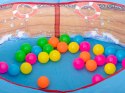 Suchy basen z piłkami kojec statek piracki koszykówka