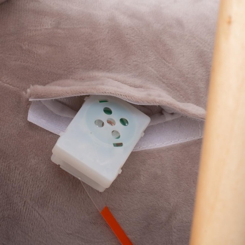 Zabawka na biegunach PlayTo 18m+ DONKEY 43318 brązowy