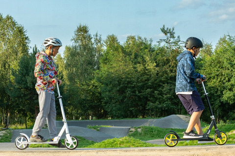 WEISS Qkids Duża hulajnoga dwukołowa do 100 kg - różowa 2