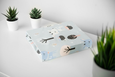 Prześcieradło drukowane miła w dotyku bawełna Sensillo 120x60 cm - JELONKI