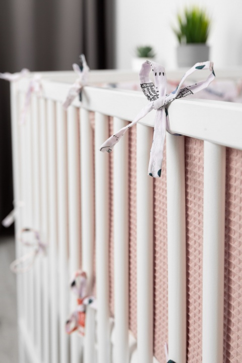 Cienki ochraniacz do łóżeczka Wafel Sensillo - LISKI RÓŻOWY