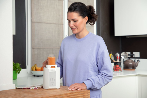 Podgrzewacz do butelek Chicco Home and Travel New do domu i do auta 129553