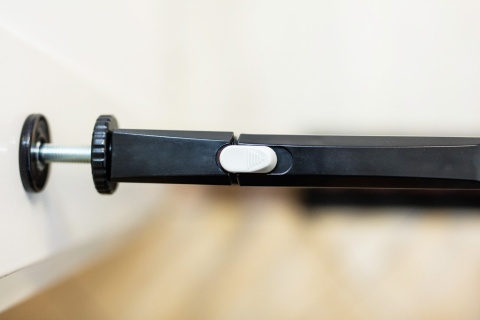 Smart Wood Zopa Regulowana drewniana bramka 75-82 cm, z rozszerzeniem 89-96 cm - Cherry/Black