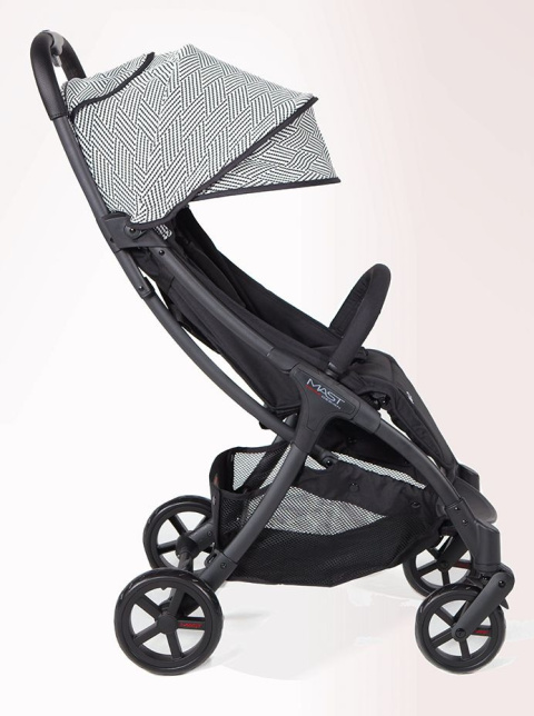 M2 MAST Swiss Design wózek spacerowy waży tylko 5.95 kg - Optical