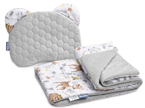 Sensillo Komplet Velvet do wózka kołyski łóżeczka - poduszka Miś + kocyk - BIAŁY LEŚNA PRZYGODA