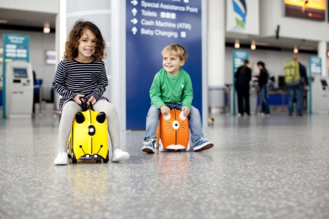 TRUNKI Funkcjonalna Zabawna Jeżdżąca Walizeczka - Lama Lola