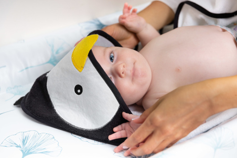 Okrycie Kąpielowe WATER FRIENDS 100x100 Sensillo - Królik Pink 02595