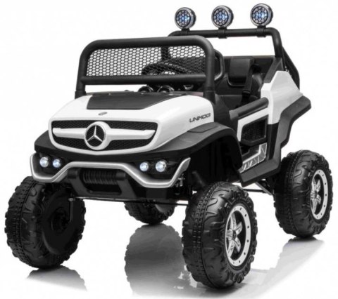 Pojazd Mercedes BENZ UNIMOG Biały