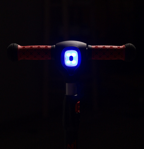 Hugo hulajnoga 3-kołowa trójkołowa Toyz by Caretero - RED