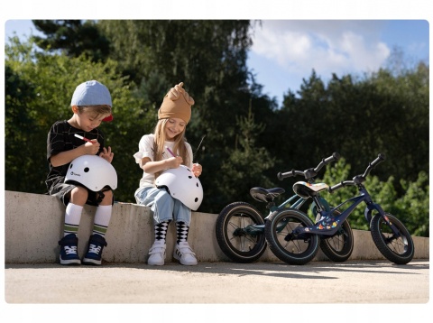 BART AIR Lionelo rowerek biegowy 2 lata+ 12 cali do 30kg magnezowa rama, pompowane koła - BLUE NAVY