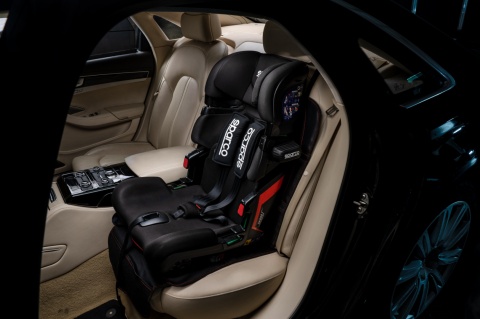 SK800i SPARCO 9-36kg ISOFIX fotelik samochodowy od 9 miesięcy do około 12 lat - Black