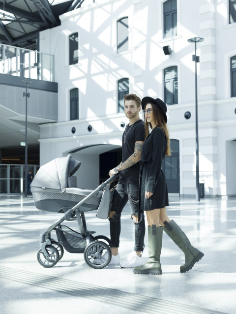 HOLLAND New Bebetto 3w1 wózek wielofunkcyjny głęboko-spacerowy z fotelikiem samochodowym Cosmo i-Size 04/CZM