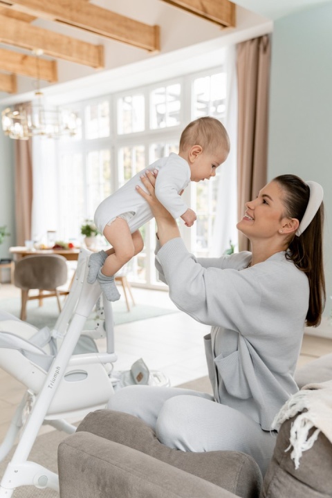 Triumph Carrello krzesełko do karmienia, elektryczny bujaczek, kołyska - Cream Beige