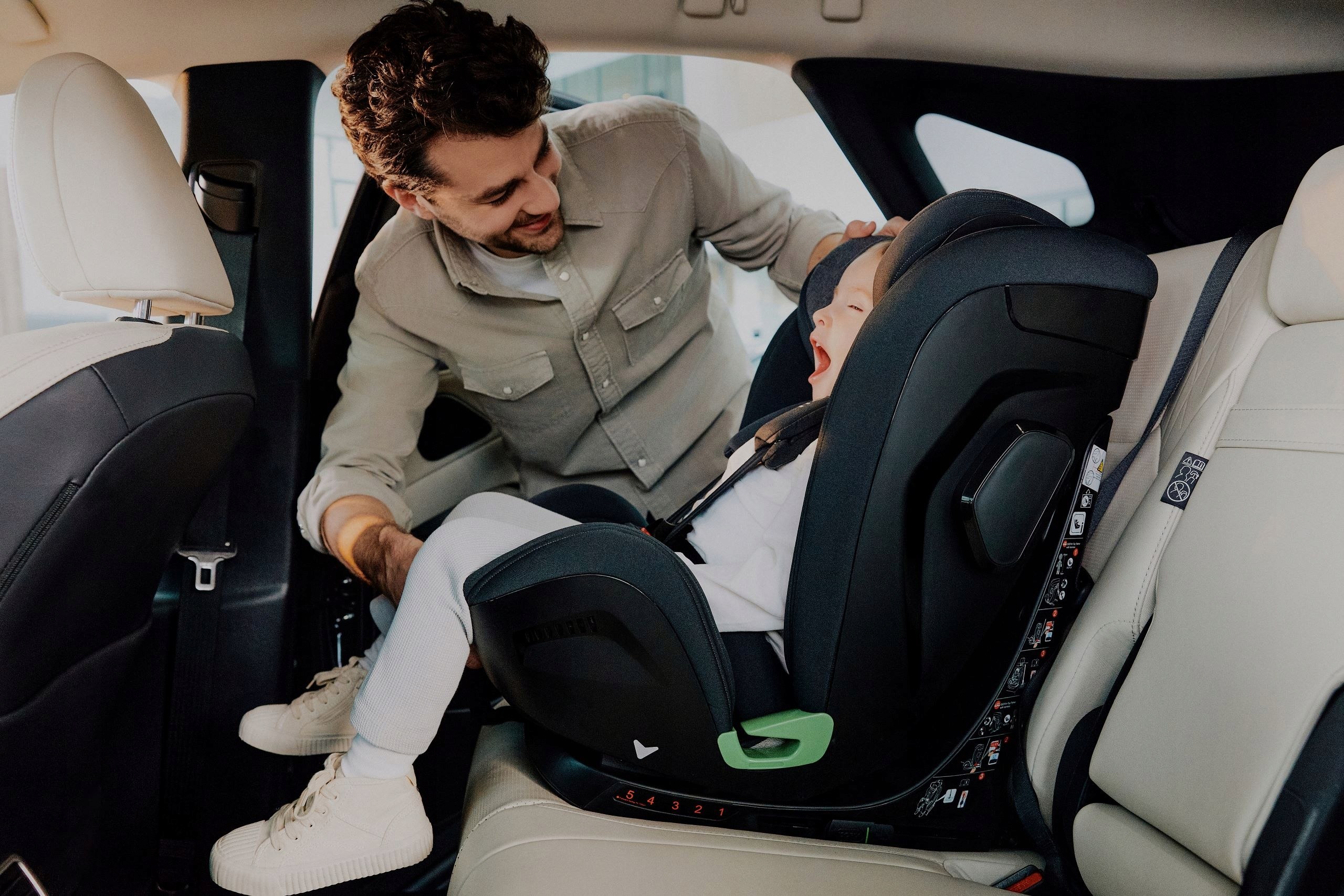 Fotelik samochodowy ISOFIX 76-150 cm wkładka Dri-seat Lionelo Harper i-Size Waga produktu 11 kg